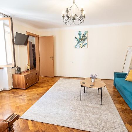 Supreme Deer Apartment Брашов Екстериор снимка